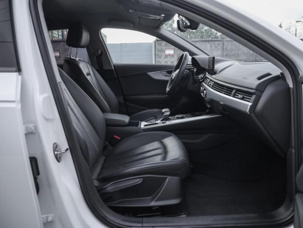 Audi A4 V (B9) с пробегом 2018 года, цена 2 449 000 рублей, 77439 км, седан, Автокод Объявления