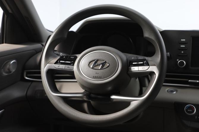 Hyundai Elantra VII (CN7) с пробегом 2021 года, цена 1 979 000 рублей, 77616 км, седан, Автокод Объявления