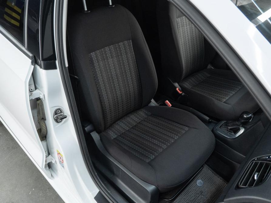 Volkswagen Polo V Рестайлинг Тюмень  - изображение 15