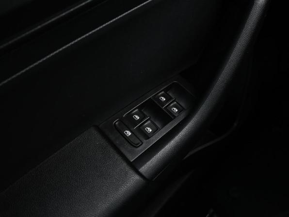 Volkswagen Polo VI с пробегом 2021 года, цена 1 679 000 рублей, 59937 км, лифтбек, Автокод Объявления