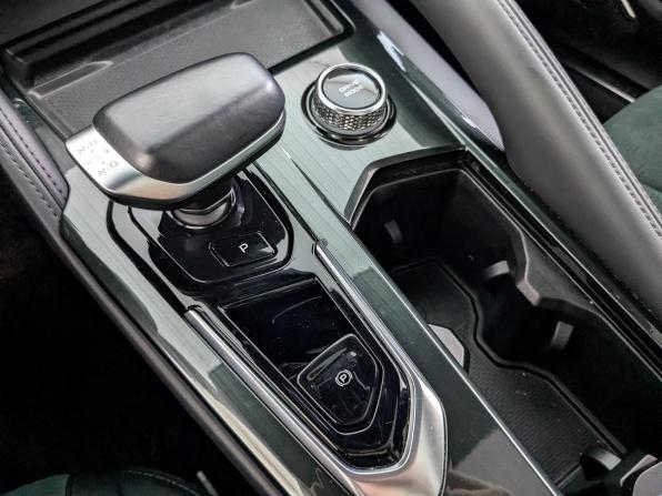 Geely Monjaro I с пробегом 2024 года, цена 3 335 000 рублей, 50421 км, внедорожник, Автокод Объявления