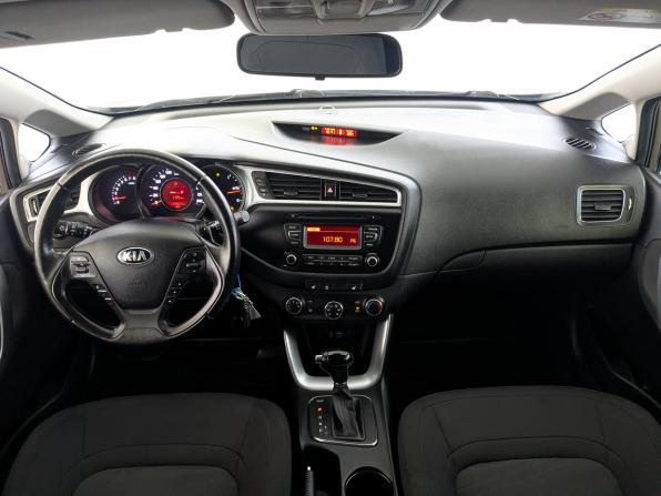 Kia Ceed II Рестайлинг с пробегом 2015 года, цена 1 175 000 рублей, 137553 км, универсал, Автокод Объявления