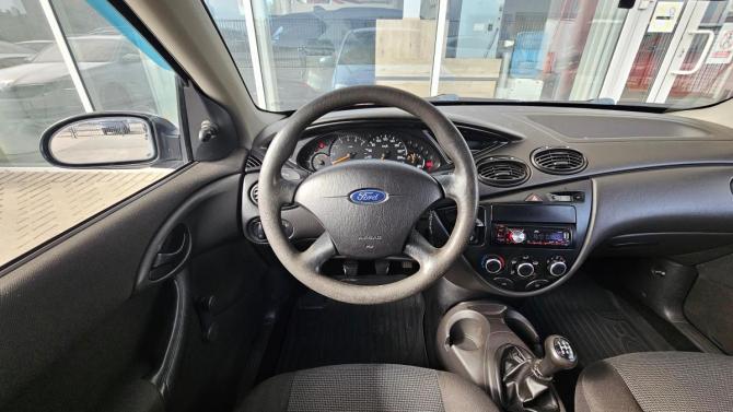Ford Focus I Рестайлинг с пробегом 2004 года, цена 259 000 рублей, 243000 км, седан, Автокод Объявления