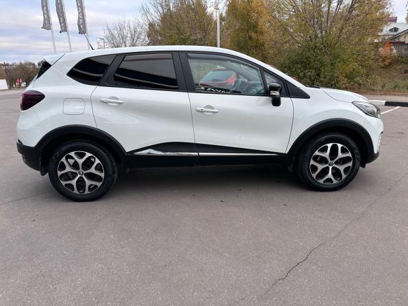 Renault Kaptur I с пробегом 2017 года, цена 1 369 000 рублей, 77340 км, внедорожник, Автокод Объявления