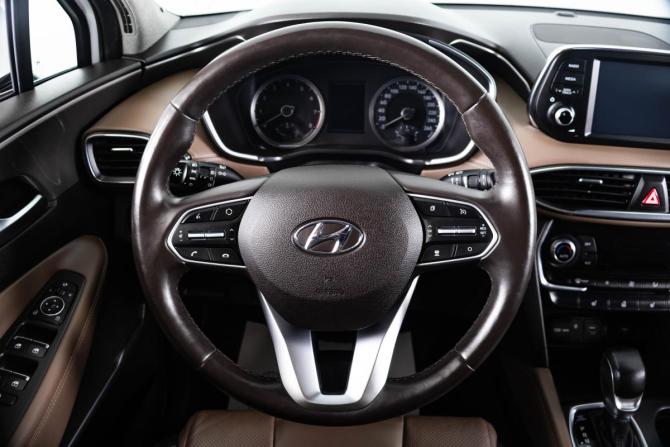 Hyundai Santa Fe IV с пробегом 2019 года, цена 2 859 000 рублей, 137160 км, внедорожник, Автокод Объявления