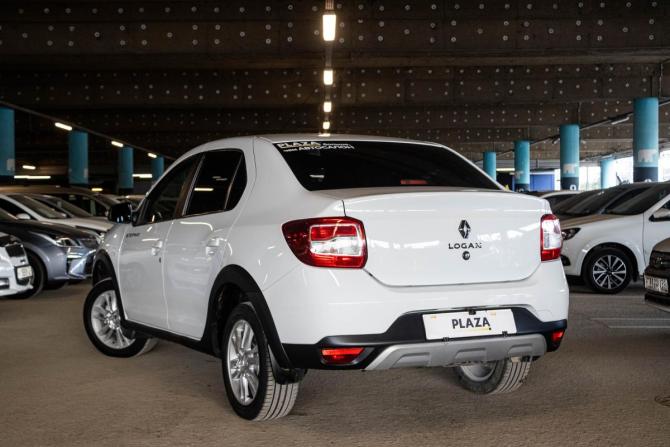 Renault Logan II Рестайлинг с пробегом 2022 года, цена 1 075 000 рублей, 135098 км, седан, Автокод Объявления