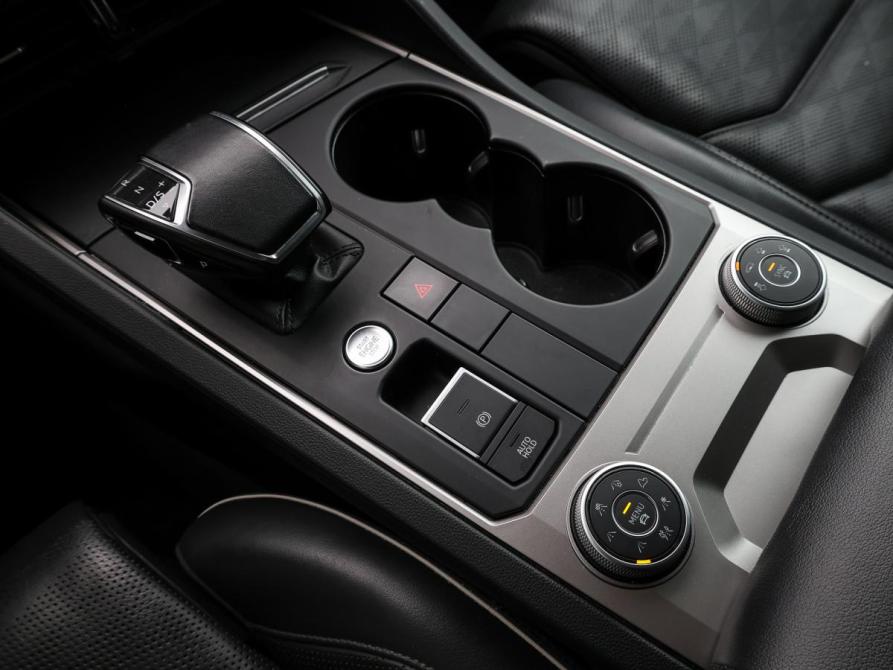Volkswagen Touareg III Москва  - изображение 20