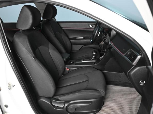 Kia Optima IV Рестайлинг с пробегом 2019 года, цена 1 969 000 рублей, 127010 км, седан, Автокод Объявления