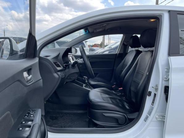 Hyundai Solaris II с пробегом 2019 года, цена 1 040 000 рублей, 136154 км, седан, Автокод Объявления
