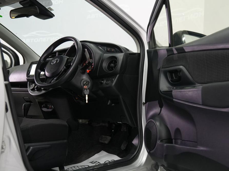 Toyota Vitz III (XP130) Рестайлинг 2 Новосибирск  - изображение 16