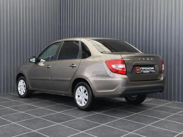 Lada (ВАЗ) Granta I Рестайлинг с пробегом 2021 года, цена 817 000 рублей, 72259 км, седан, Автокод Объявления