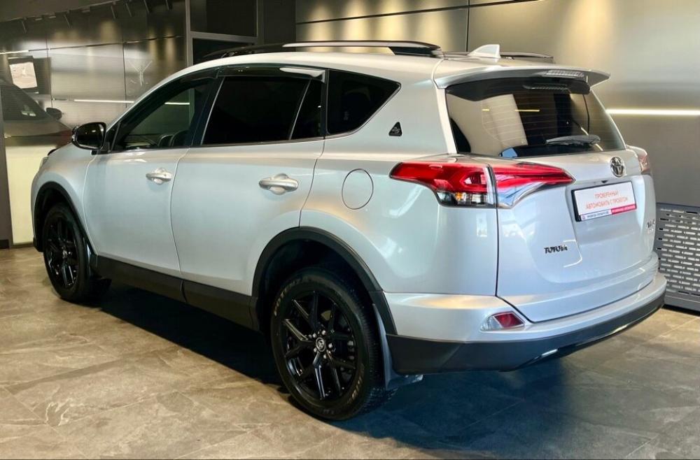 Toyota RAV4 IV (XA40) Рестайлинг Абакан  - изображение 12