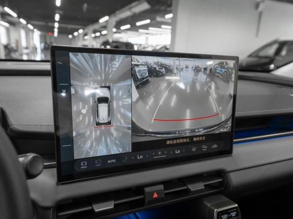Toyota RAV4 VI (XA60) с пробегом 2026 года, цена 4 000 000 рублей, 11 км, внедорожник, Автокод Объявления