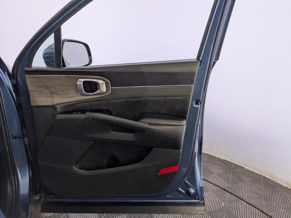 Kia Sorento IV с пробегом 2022 года, цена 3 880 000 рублей, 93137 км, внедорожник, Автокод Объявления