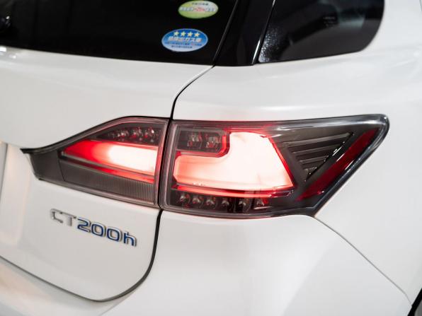 Lexus CT I с пробегом 2011 года, цена 1 349 500 рублей, 193001 км, хэтчбек, Автокод Объявления
