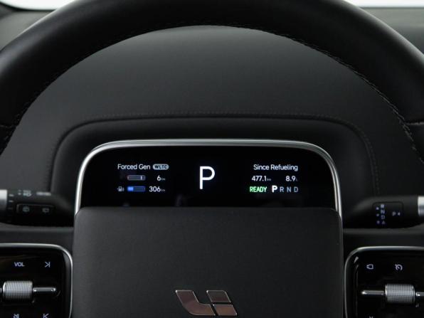 Li Auto (Lixiang) L8 I с пробегом 2023 года, цена 6 547 077 рублей, 6784 км, внедорожник, Автокод Объявления