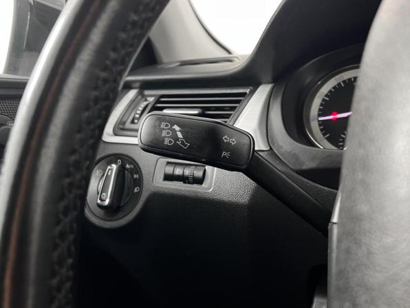 Skoda Rapid I с пробегом 2017 года, цена 949 900 рублей, 188326 км, лифтбек, Автокод Объявления