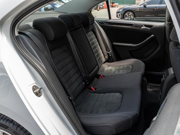 Volkswagen Jetta VI Рестайлинг с пробегом 2016 года, цена 1 395 000 рублей, 225967 км, седан, Автокод Объявления