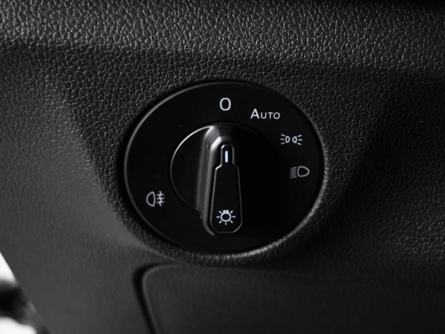 Volkswagen Jetta VII Ростов-на-Дону  - изображение 17