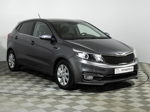 Kia Rio III Рестайлинг с пробегом 2017 года, цена 1 344 700 рублей, 83825 км, хэтчбек, Автокод Объявления