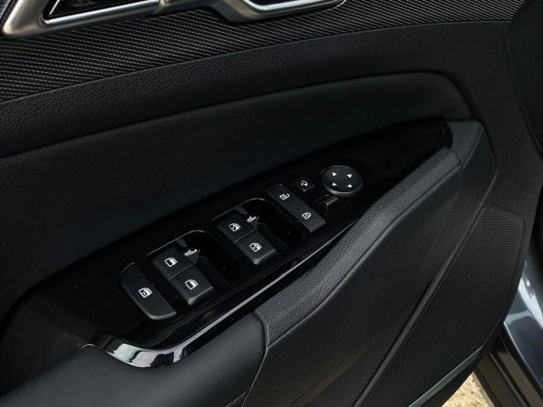 Новый Kia Sportage V 2025 года, цена 4 700 000 рублей, внедорожник, Автокод Объявления