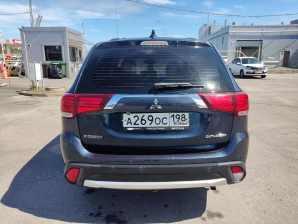 Mitsubishi Outlander III Рестайлинг 2 с пробегом 2018 года, цена 1 599 000 рублей, 162000 км, внедорожник, Автокод Объявления