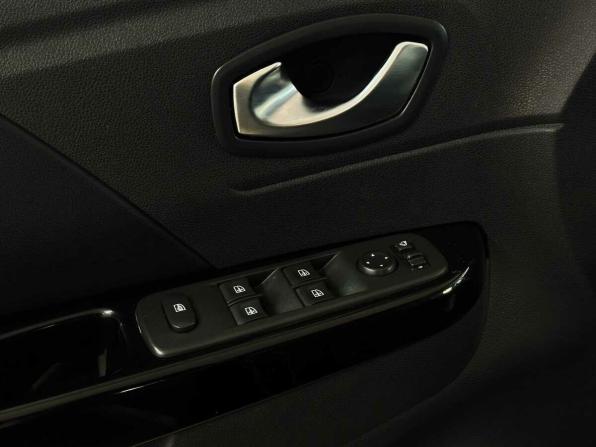 Renault Kaptur I Рестайлинг с пробегом 2021 года, цена 1 739 000 рублей, 87476 км, внедорожник, Автокод Объявления