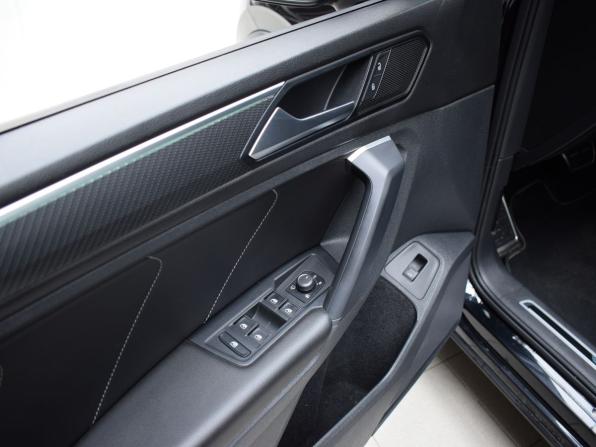 Volkswagen Tiguan II Рестайлинг с пробегом 2020 года, цена 3 390 000 рублей, 130380 км, внедорожник, Автокод Объявления