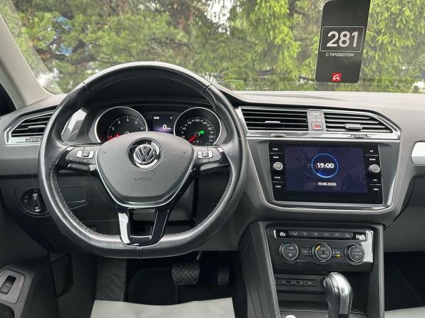 Volkswagen Tiguan II с пробегом 2020 года, цена 2 589 000 рублей, 36980 км, внедорожник, Автокод Объявления