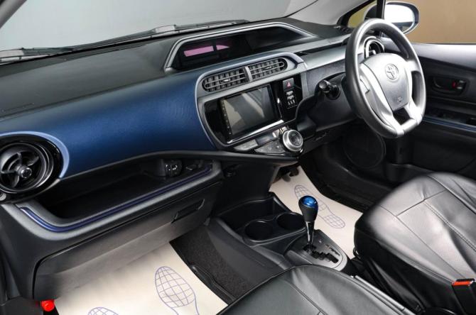 Toyota Aqua I Рестайлинг с пробегом 2016 года, цена 1 199 000 рублей, 132400 км, хэтчбек, Автокод Объявления