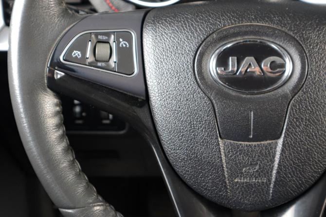 JAC T6 с пробегом 2022 года, цена 1 349 000 рублей, 130000 км, offers.body_type.unknown, Автокод Объявления