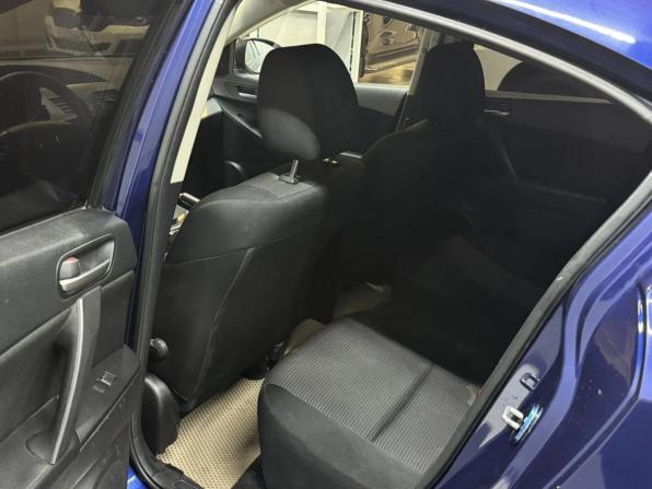 Mazda 3 II (BL) Рестайлинг с пробегом 2013 года, цена 897 000 рублей, 202000 км, седан, Автокод Объявления