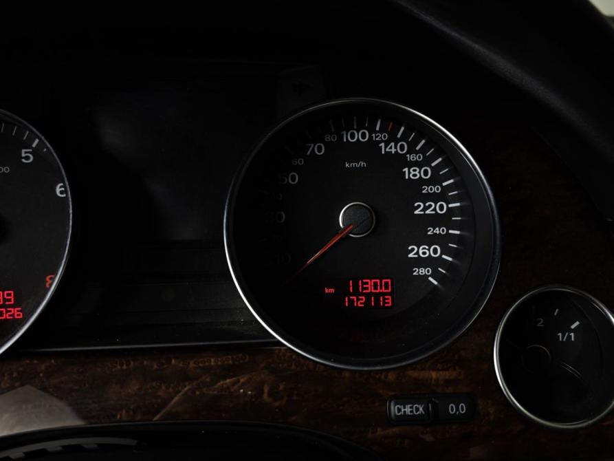Audi A8 II (D3) Рестайлинг 2 Москва  - изображение 18