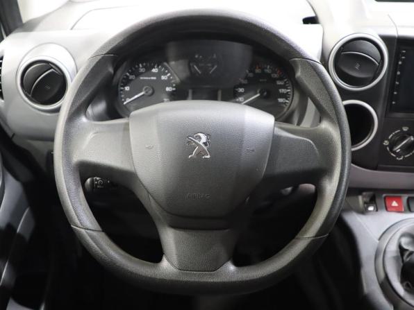 Peugeot Partner II Рестайлинг 2 с пробегом 2021 года, цена 1 290 000 рублей, 111650 км, минивэн, Автокод Объявления