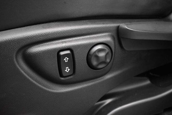 Opel Mokka I с пробегом 2014 года, цена 900 000 рублей, 181176 км, внедорожник, Автокод Объявления