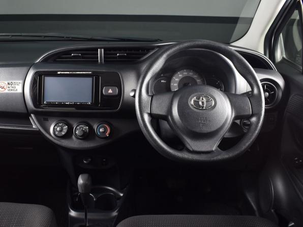 Toyota Vitz III (XP130) Рестайлинг 2 с пробегом 2019 года, цена 1 035 995 рублей, 67762 км, хэтчбек, Автокод Объявления