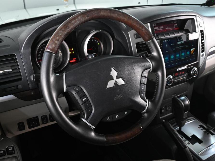 Mitsubishi Pajero IV Рестайлинг 2 Ростов-на-Дону  - изображение 12