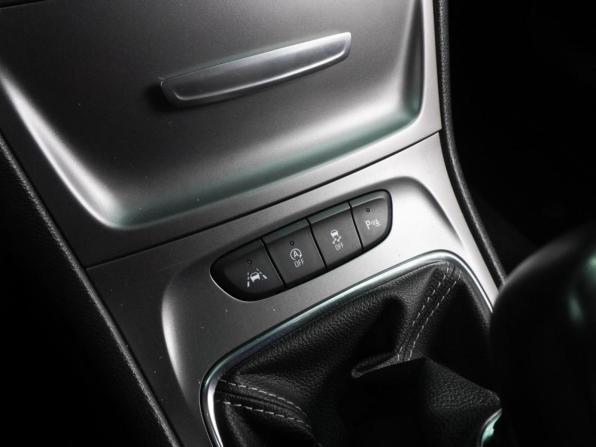 Opel Astra K с пробегом 2019 года, цена 1 431 000 рублей, 146712 км, хэтчбек, Автокод Объявления