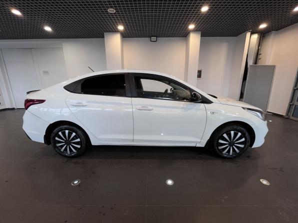 Hyundai Solaris II с пробегом 2018 года, цена 753 000 рублей, 192008 км, седан, Автокод Объявления