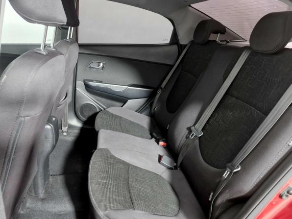 Kia Rio III Рестайлинг с пробегом 2015 года, цена 929 000 рублей, 243956 км, седан, Автокод Объявления