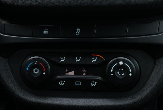 Lada (ВАЗ) Vesta I с пробегом 2017 года, цена 695 000 рублей, 180593 км, седан, Автокод Объявления