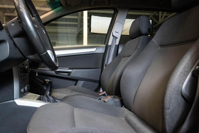 Opel Astra H Рестайлинг с пробегом 2012 года, цена 709 000 рублей, 209037 км, универсал, Автокод Объявления