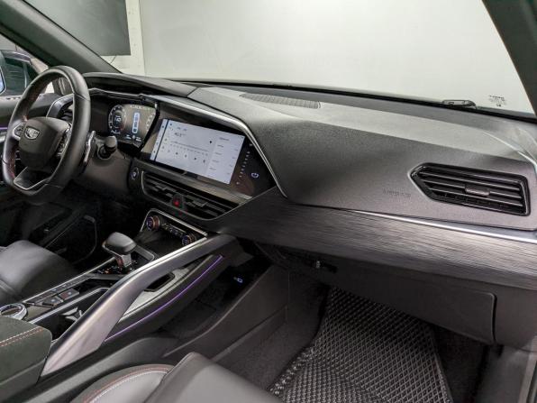 Geely Tugella I Рестайлинг с пробегом 2023 года, цена 3 090 000 рублей, 8684 км, внедорожник, Автокод Объявления