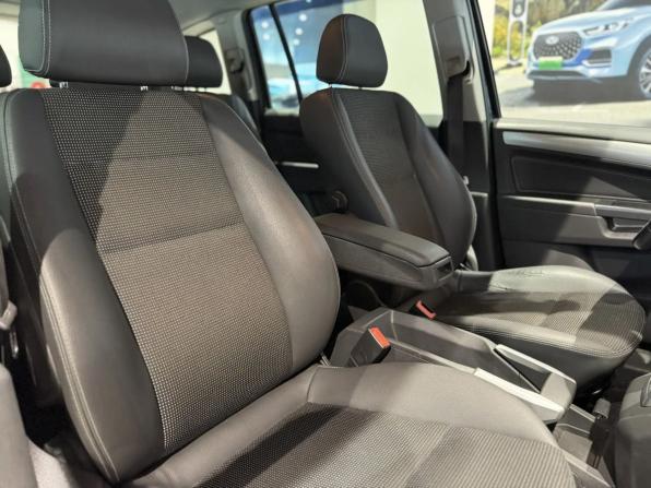 Opel Zafira B Рестайлинг с пробегом 2011 года, цена 625 000 рублей, 185000 км, компактвэн, Автокод Объявления