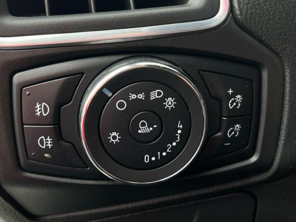 Ford Focus III с пробегом 2013 года, цена 685 000 рублей, 217847 км, хэтчбек, Автокод Объявления