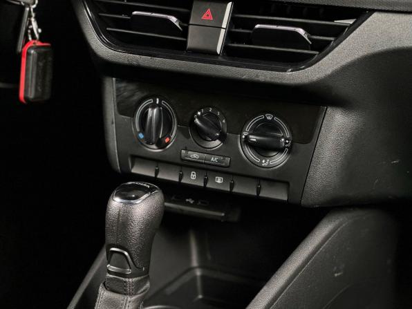 Skoda Rapid II с пробегом 2021 года, цена 1 599 000 рублей, 76366 км, лифтбек, Автокод Объявления