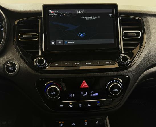 Hyundai Solaris II Рестайлинг с пробегом 2021 года, цена 1 553 000 рублей, 25806 км, седан, Автокод Объявления