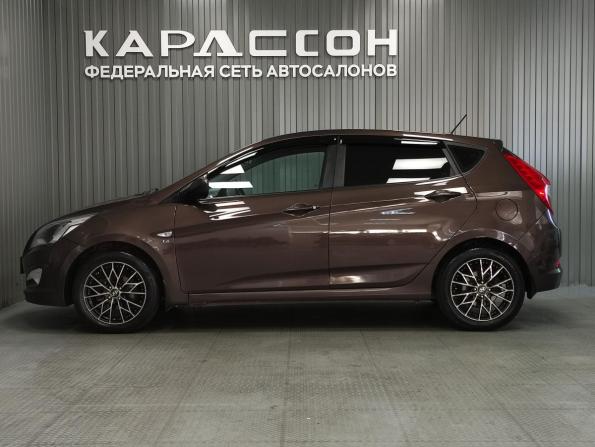Hyundai Solaris I Рестайлинг с пробегом 2016 года, цена 910 000 рублей, 200378 км, хэтчбек, Автокод Объявления