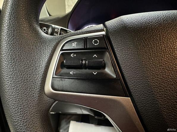 Hyundai Solaris II с пробегом 2019 года, цена 1 465 000 рублей, 82518 км, седан, Автокод Объявления