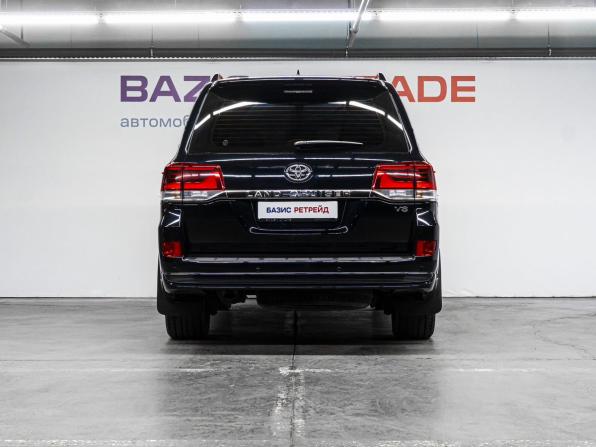 Toyota Land Cruiser 200 Series Рестайлинг 2 с пробегом 2020 года, цена 7 949 000 рублей, 60903 км, внедорожник, Автокод Объявления